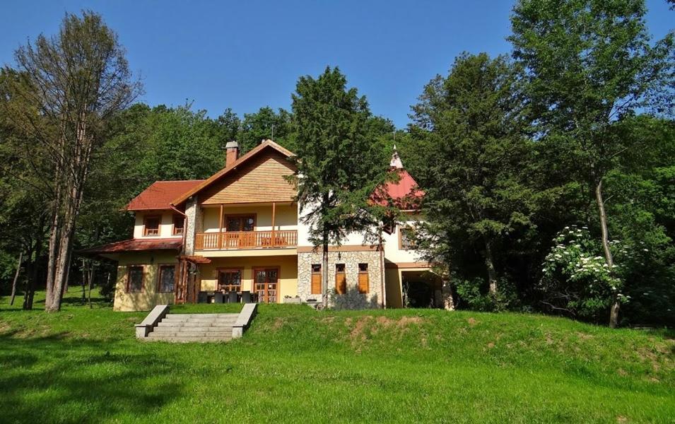 Szelcepuszta Vadaszhaz Buitenkant foto
